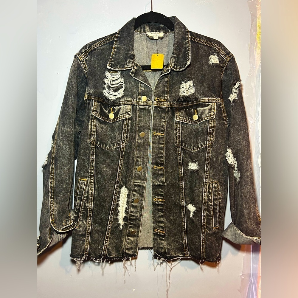 Umgee destructed Jean jacket, small, new!